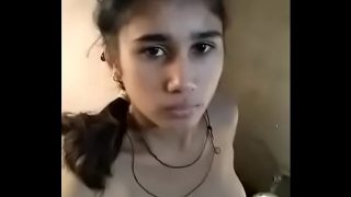 कॉलेज गर्ल प्रियंका का नंगा वटसाप वीडियो
